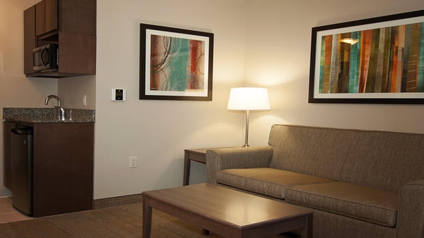 Images Holiday Inn Express & Suites Wichita Northeast by IHG
