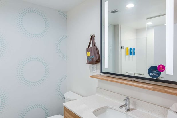 Images Tru by Hilton Clarksville