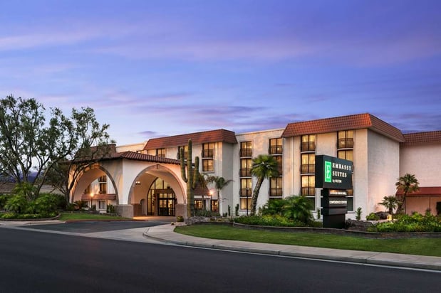 Images Embassy Suites by Hilton Scottsdale Resort
