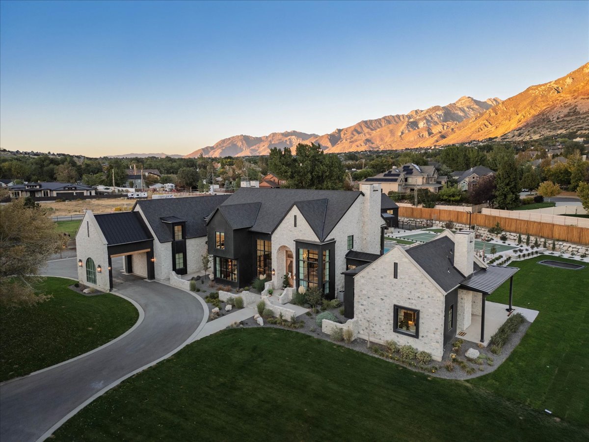 Aspen Lane Homes Image