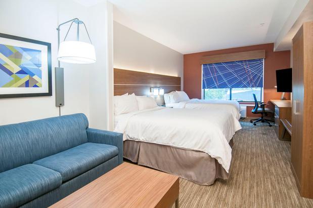 Images Holiday Inn Express & Suites Biloxi- Ocean Springs by IHG