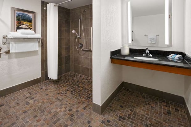 Images Hilton Garden Inn Milford