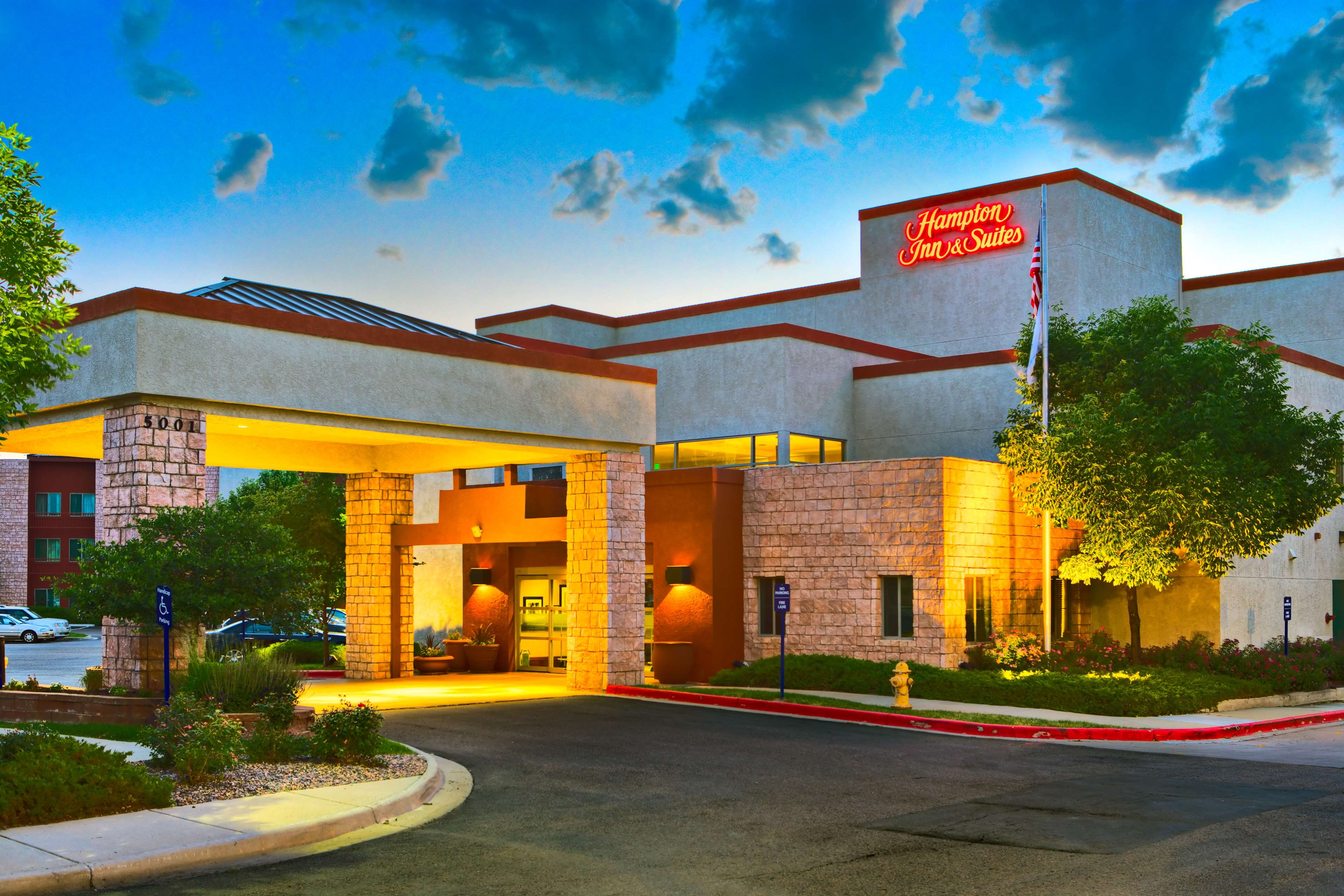 Hampton Inn & Suites Denver Tech Center