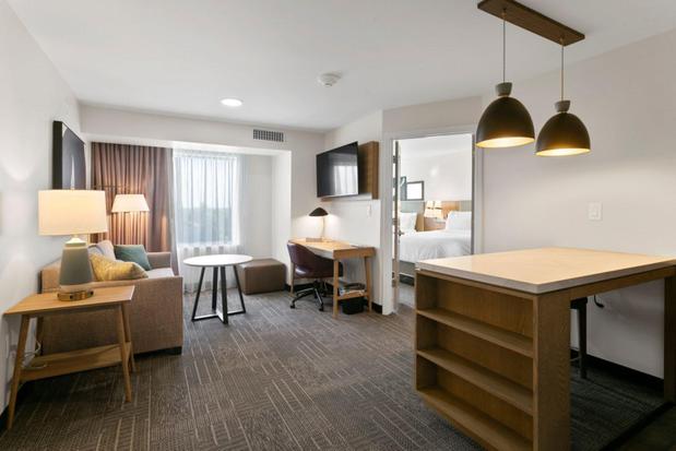 Images Staybridge Suites Charlotte Arpt Area - Tyvola by IHG