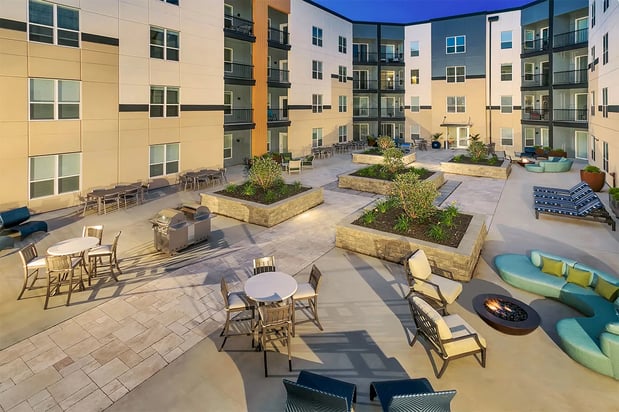 Images Aster Apartments
