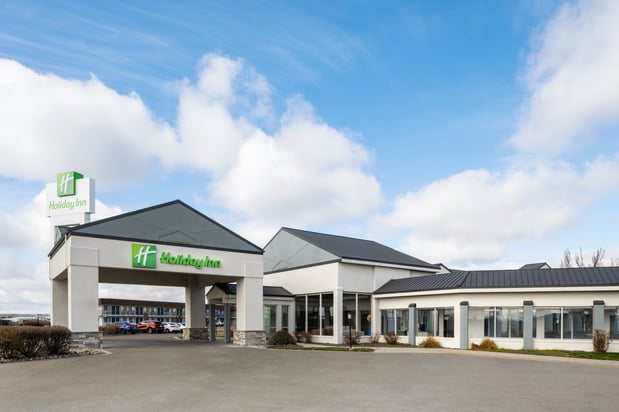 Images Holiday Inn Ontario by IHG