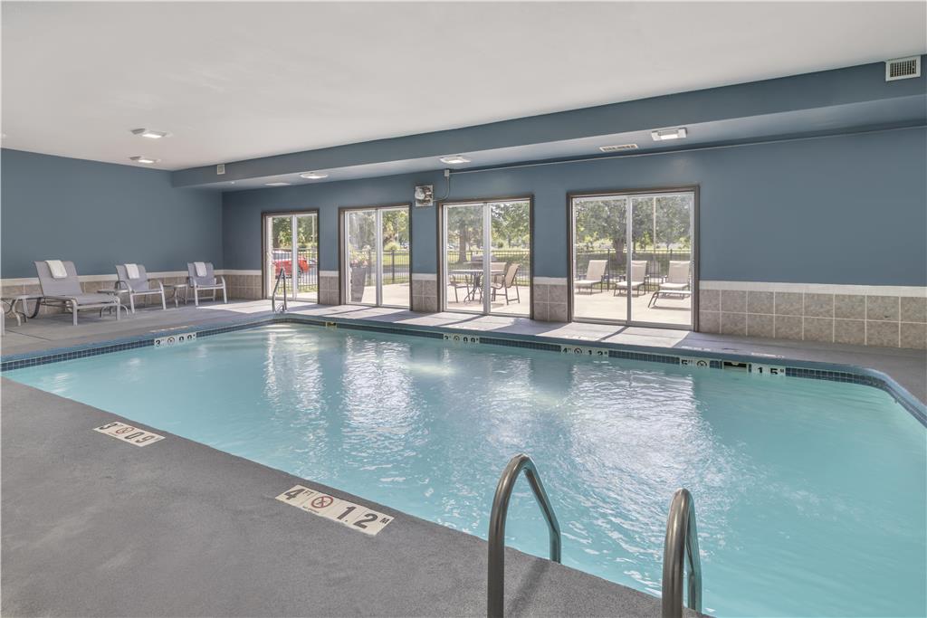 BW Plus Lees Summit Pool