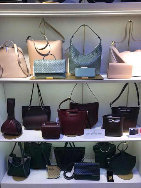 Gretchen by MiAna GmbH&Co. KG, Grabenstrasse 1a / Eingang Mittelstraße in Düsseldorf