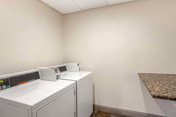 Images SureStay Studio by Best Western Paradise Lancaster County