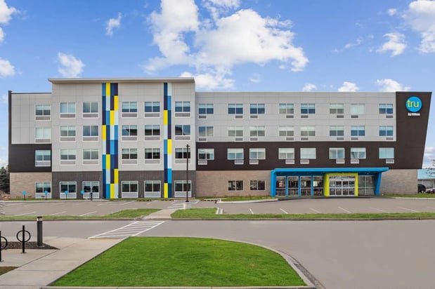 Images Tru by Hilton Janesville