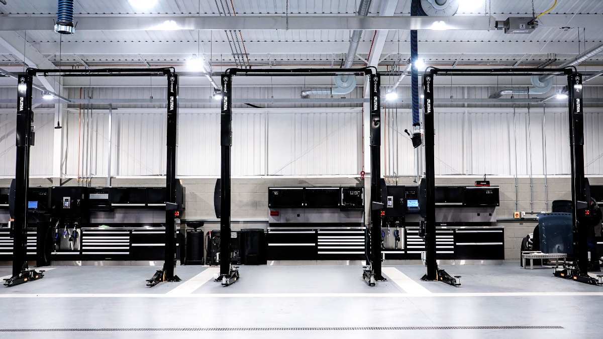 Stratstone Jaguar Land Rover Service Centre