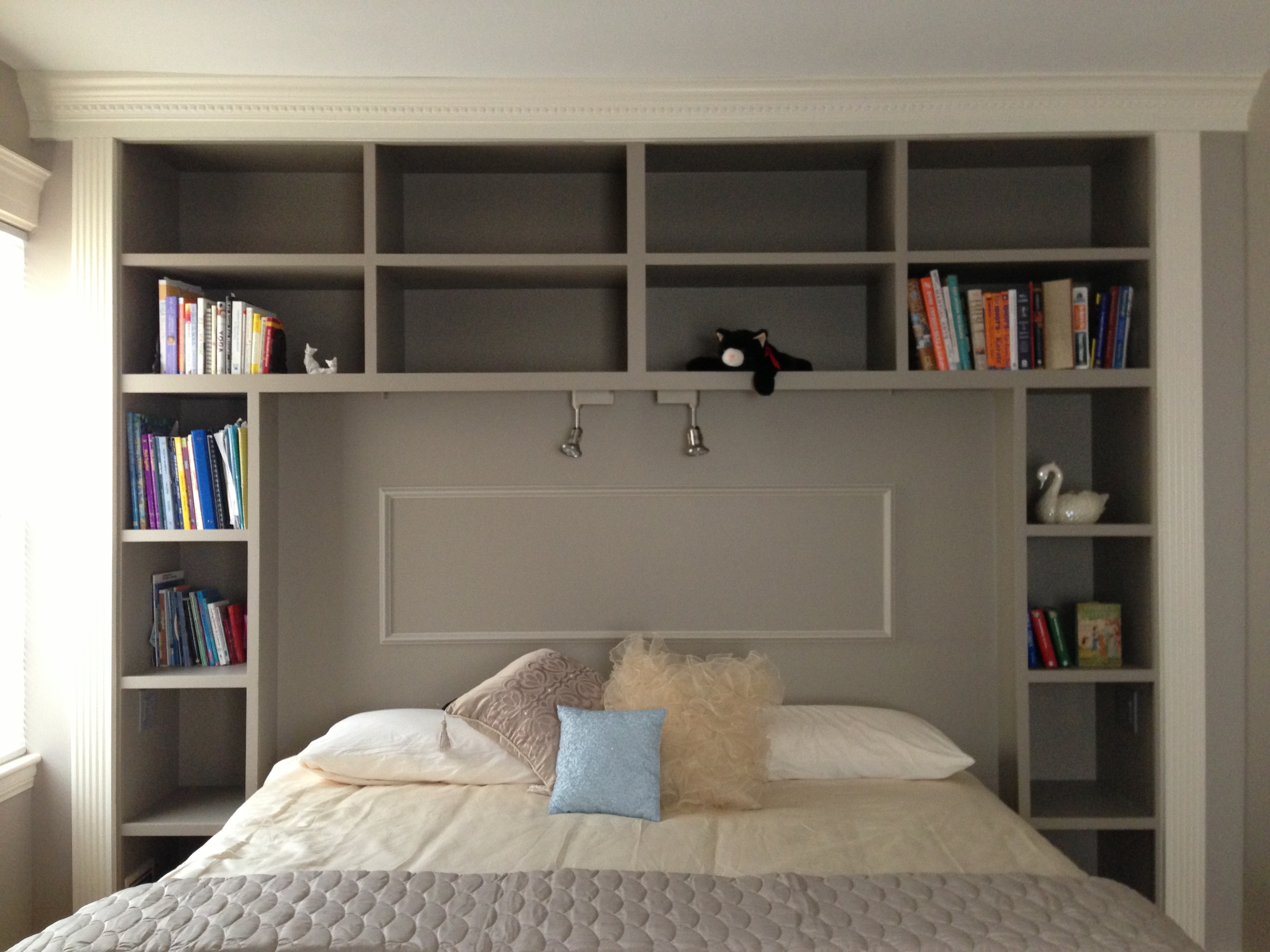 Built-in Headboard/ Bookcase
