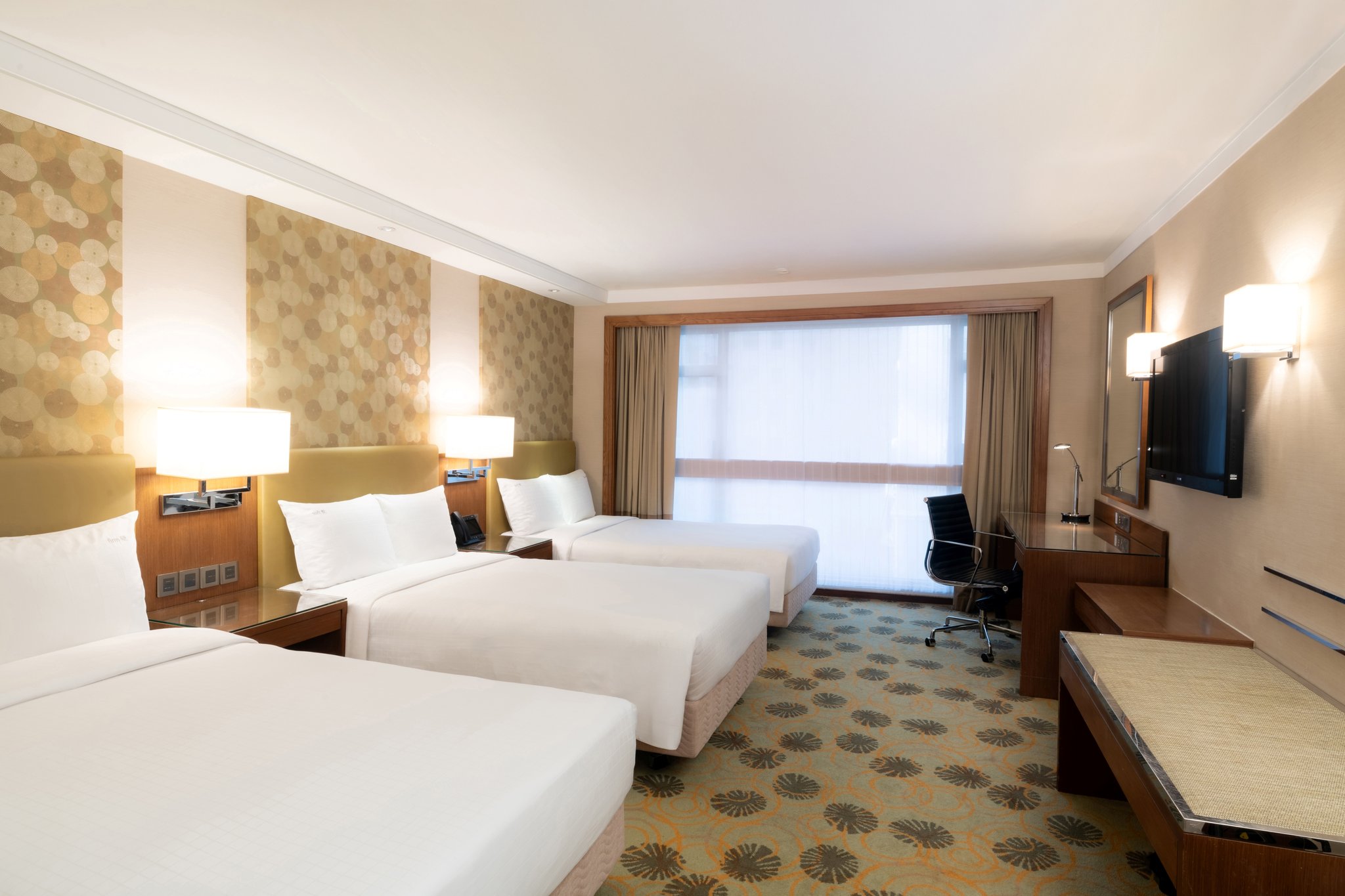 Images Holiday Inn Golden Mile Hong Kong by IHG