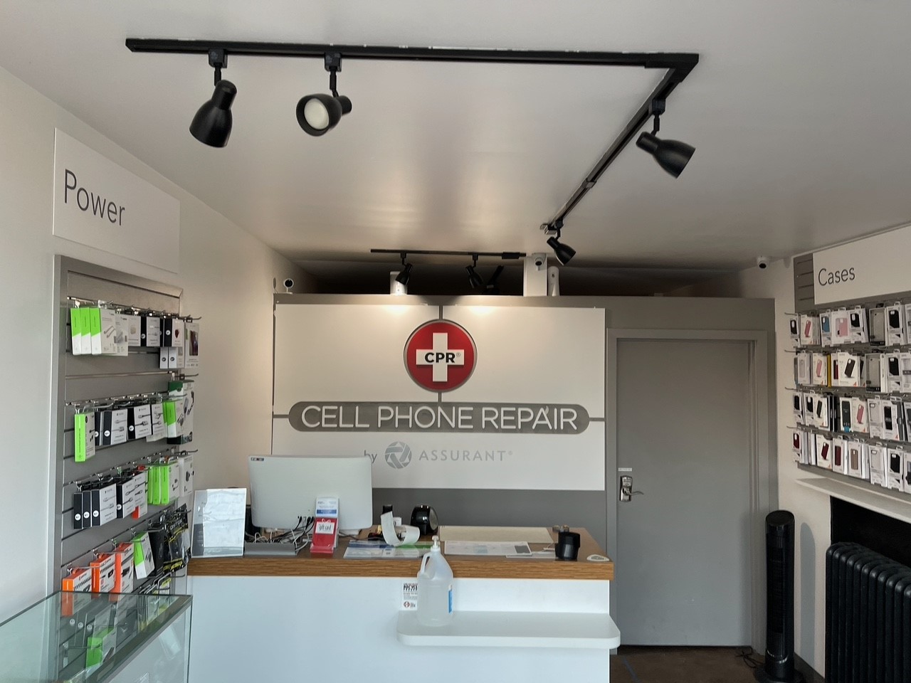 Store Interior of CPR Cell Phone Repair Minneapolis MN