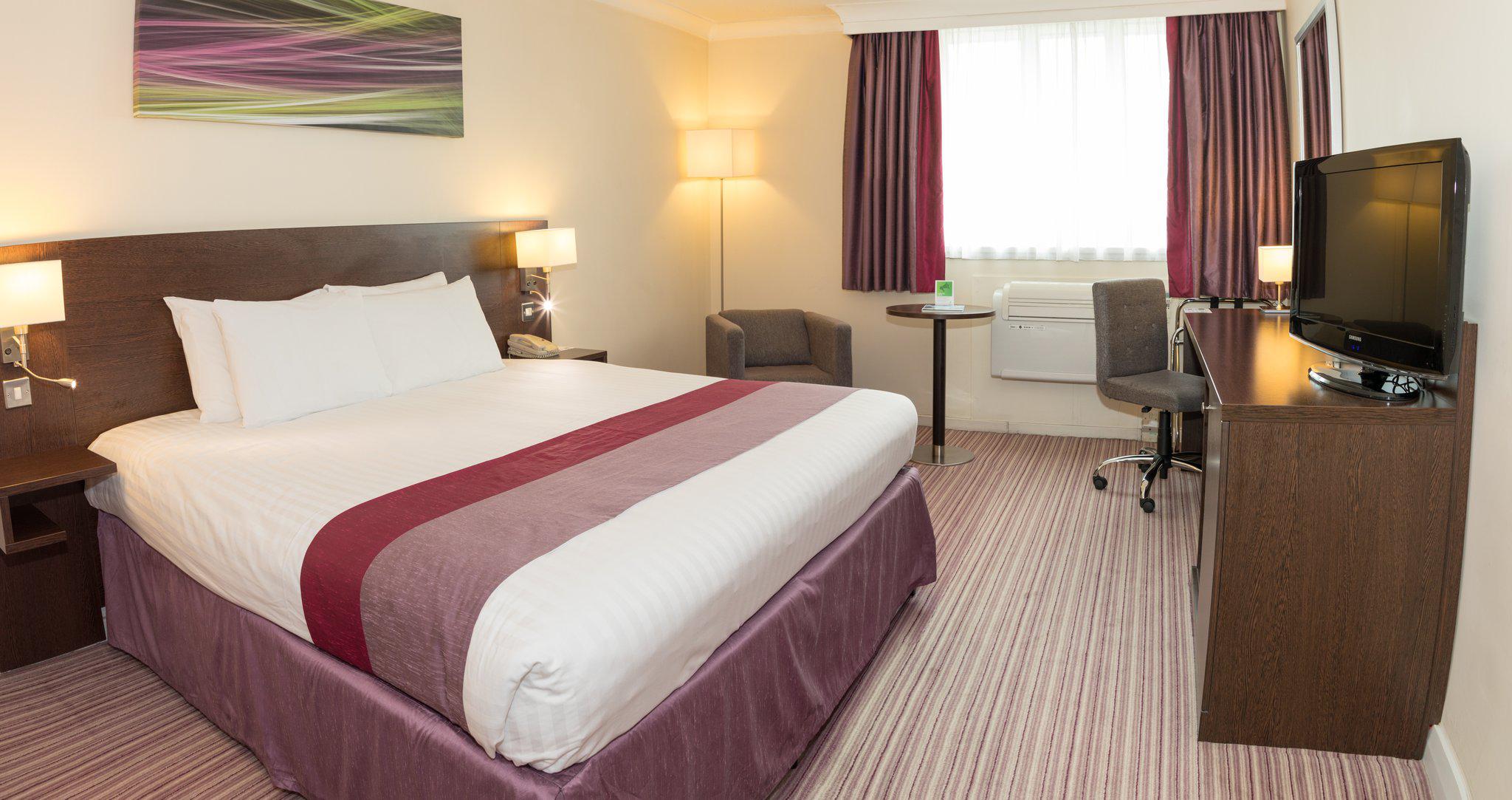 Holiday Inn Slough - Windsor, an IHG Hotel Slough 03333 209351