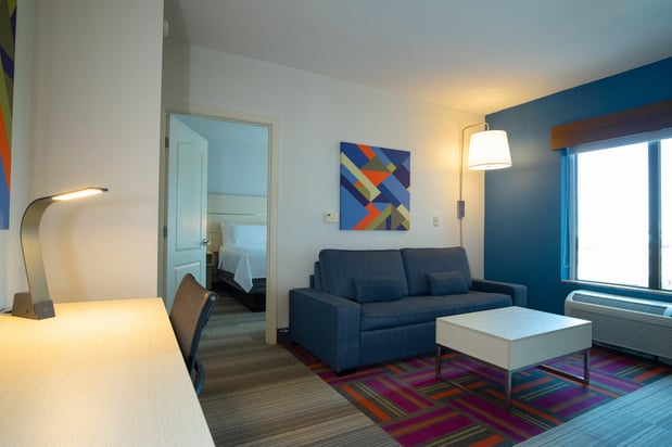 Images Holiday Inn Express & Suites Orlando - International Drive by IHG