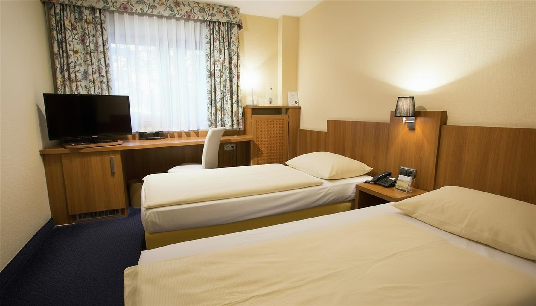 Best Western Hotel Wuerzburg Sued, Mergentheimer Str. 162 in Wuerzburg