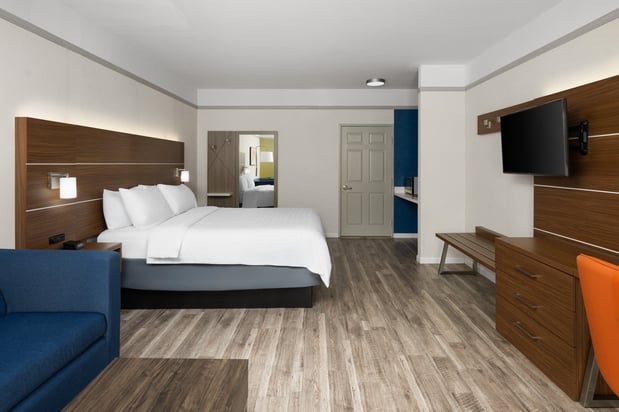 Images Holiday Inn Express & Suites San Dimas by IHG