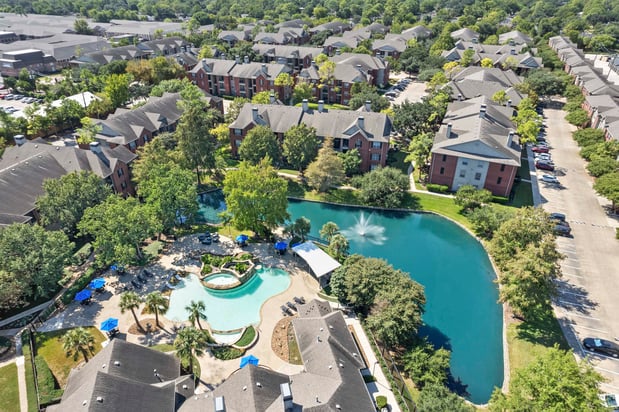 Images Camden Holly Springs Apartments
