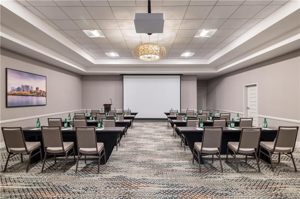 Images Hilton Garden Inn Arlington Shirlington