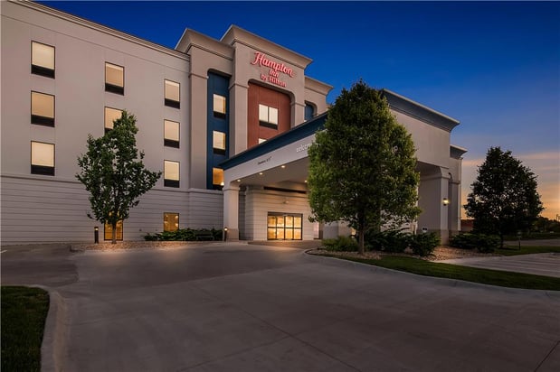 Images Hampton Inn Omaha/West Dodge Road (Old Mill)