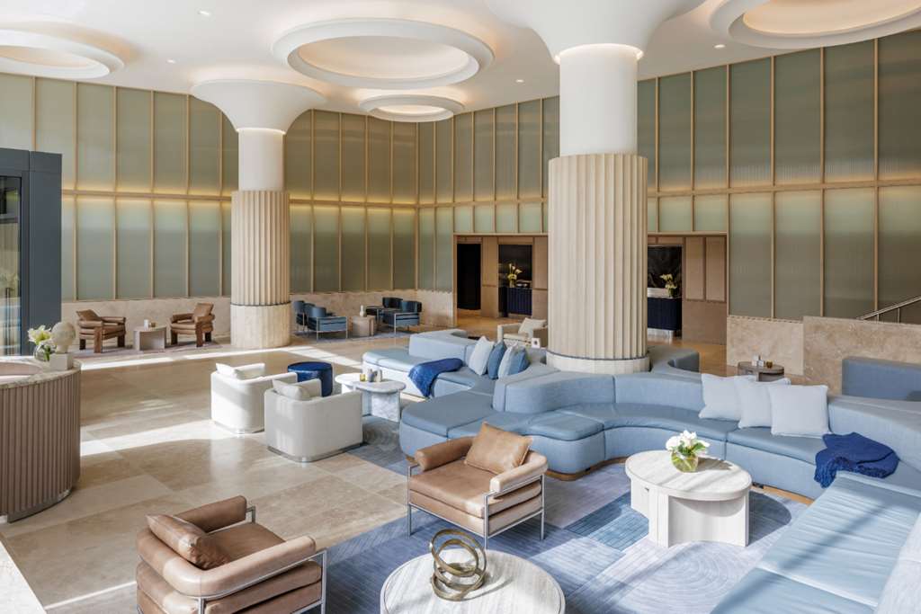 The Morrow Washington DC, Curio Collection by Hilton