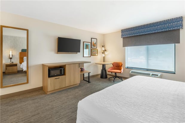 Images Hampton Inn & Suites Moreno Valley