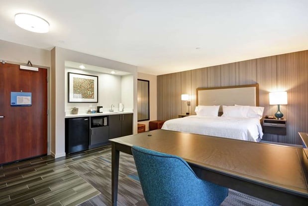 Images Hampton Inn and Suites Los Angeles Burbank Airport