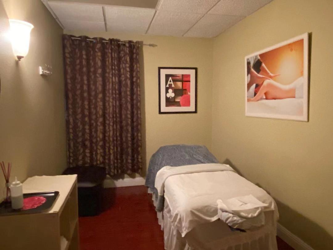 Everyone has different traits.  Part of being an individual means having your own individual shape and size, your own stressors, ache and pains, physical needs, and ailments. It only makes sense to have your own personal care and relief for your own personal needs. Massaging is all about personalized attention, care, and healing.