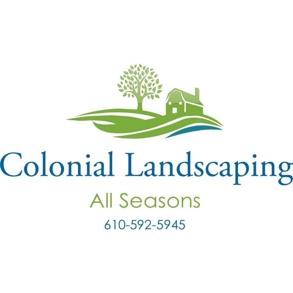 Colonial Landscaping Logo