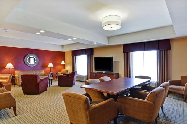 Images Hampton Inn & Suites Peoria at Grand Prairie, IL