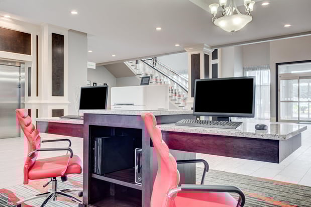 Images Holiday Inn & Suites Lafayette North by IHG