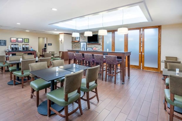 Images Hampton Inn Frostburg