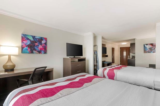 Images Best Western Medical Center North Inn & Suites Near Six Flags