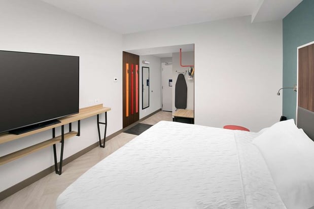 Images Tru by Hilton Murfreesboro