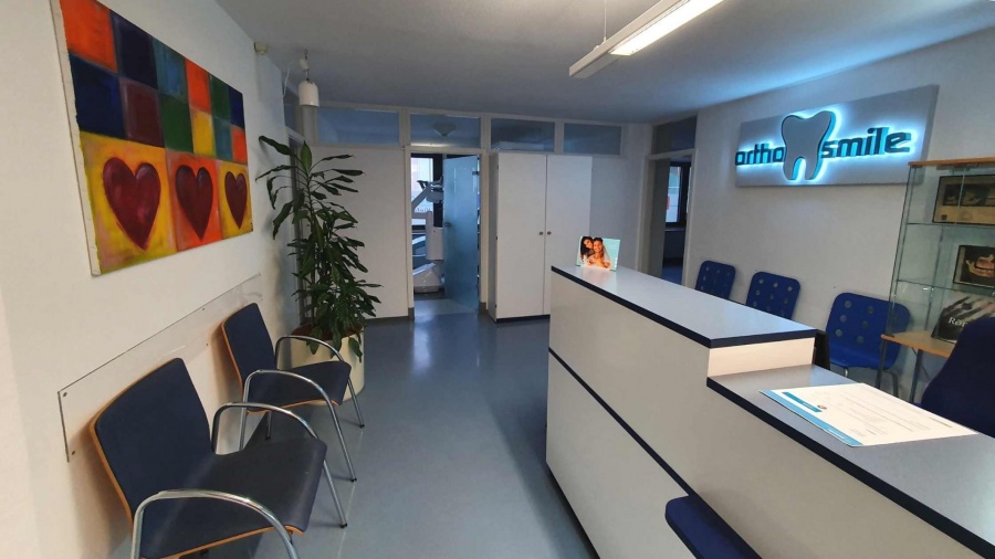 Reinhard Huber, Karolinenstr. 47 in Nürnberg