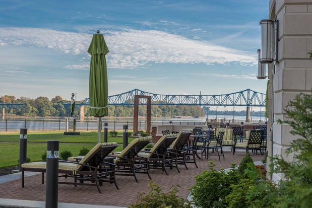 Images Holiday Inn Owensboro Riverfront by IHG