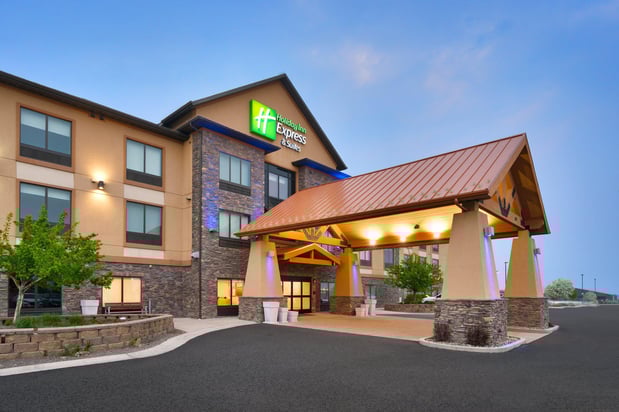 Images Holiday Inn Express & Suites Helena by IHG