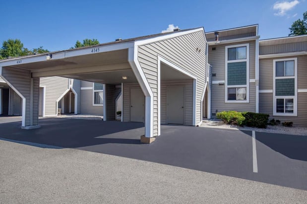 Images Eagle Creek by Spark Living