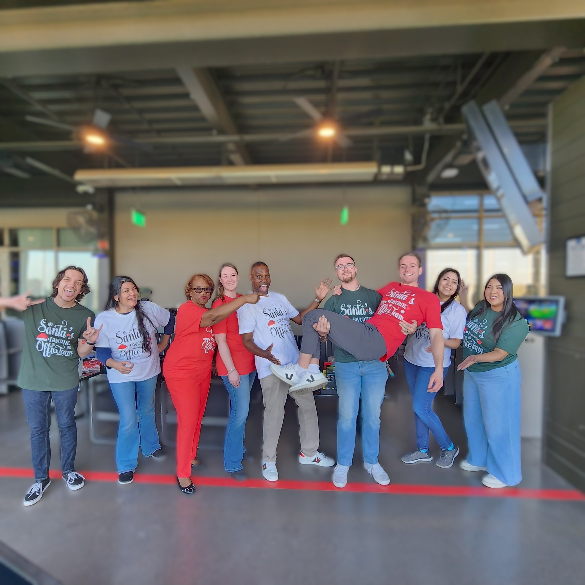 Looking for a fun and rewarding career opportunity? We’re hiring Sales and Service Representatives for our Gilbert and Biltmore offices! If you have sales or customer service experience paired with a positive attitude, we want to hear from you.