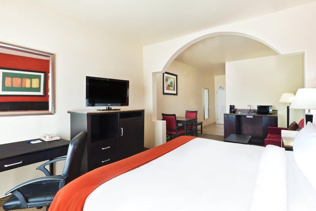 Images Holiday Inn Express & Suites Casa Grande by IHG