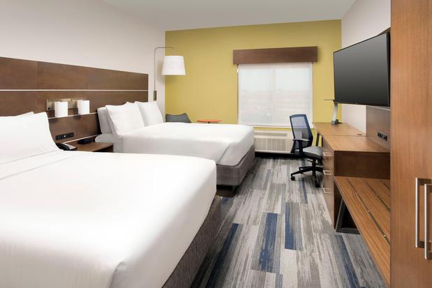 Images Holiday Inn Express & Suites San Antonio North - Windcrest by IHG