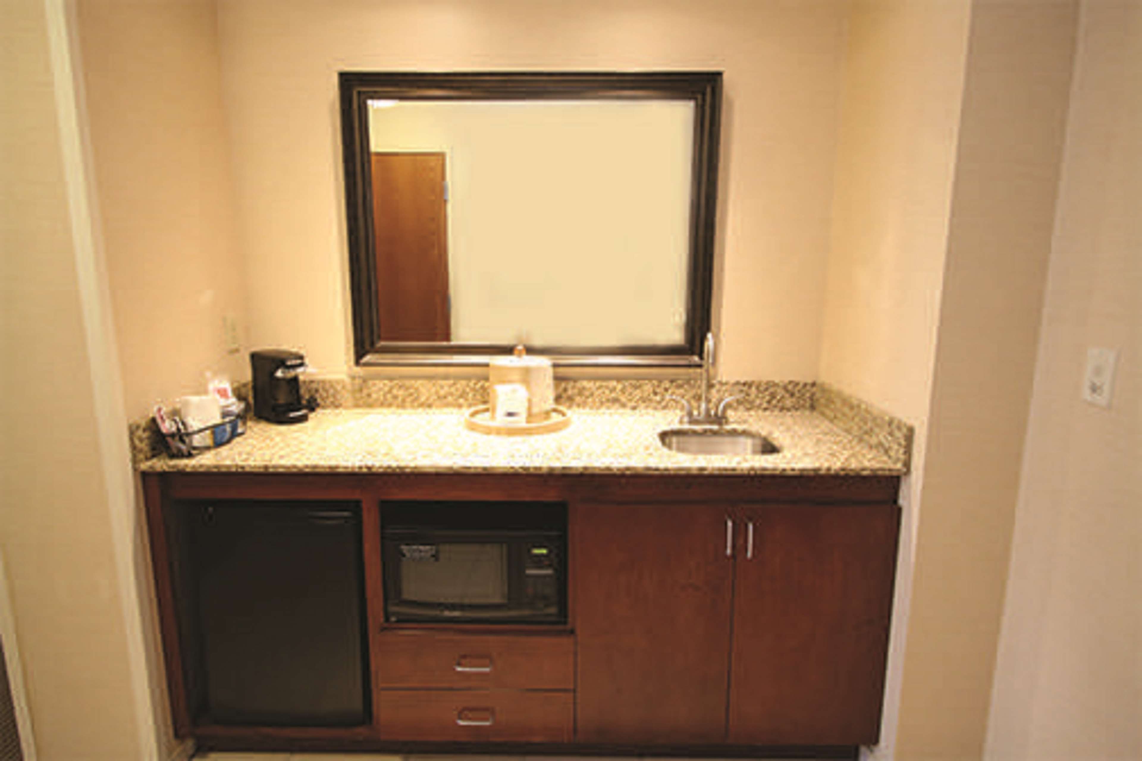 Hampton Inn Detroit/Auburn Hills-North (Great Lakes Crossing Area)