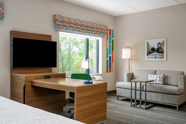 Images Hampton Inn & Suites Raleigh Midtown