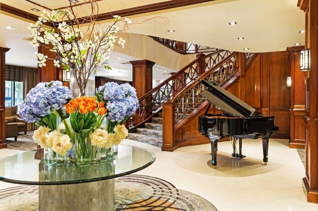 Images Crowne Plaza Knoxville Downtown University by IHG