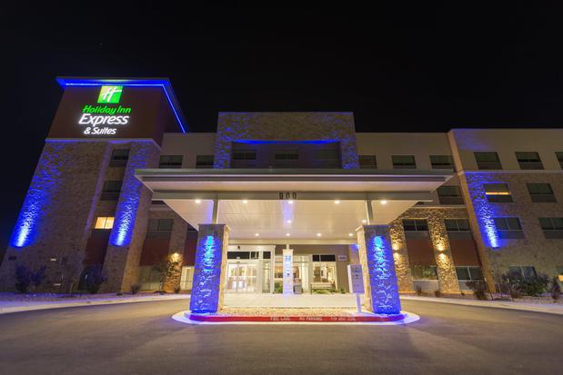 Images Holiday Inn Express & Suites San Marcos South, an IHG Hotel