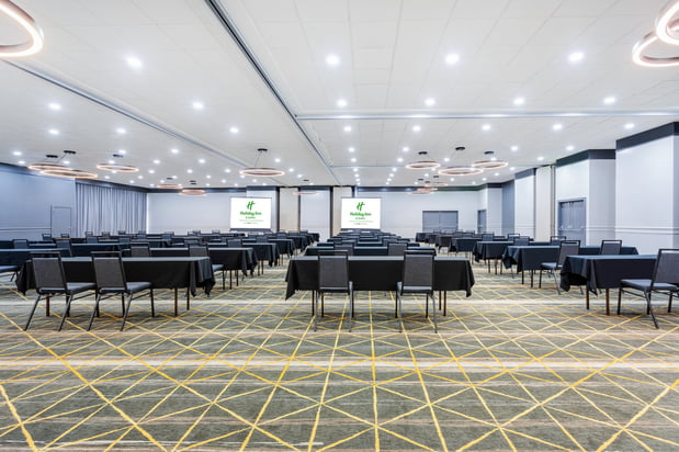 Images Holiday Inn & Suites Across From Universal Orlando by IHG