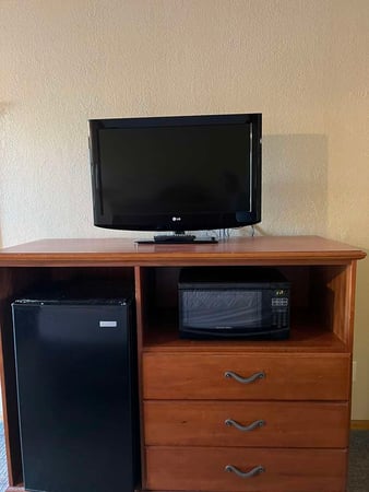 Images SureStay by Best Western Kansas City Country Inn North