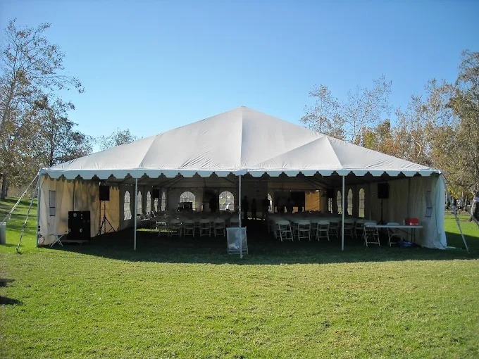 outdoor event tent set up