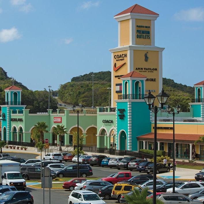 Images Premium Outlets Punta Norte